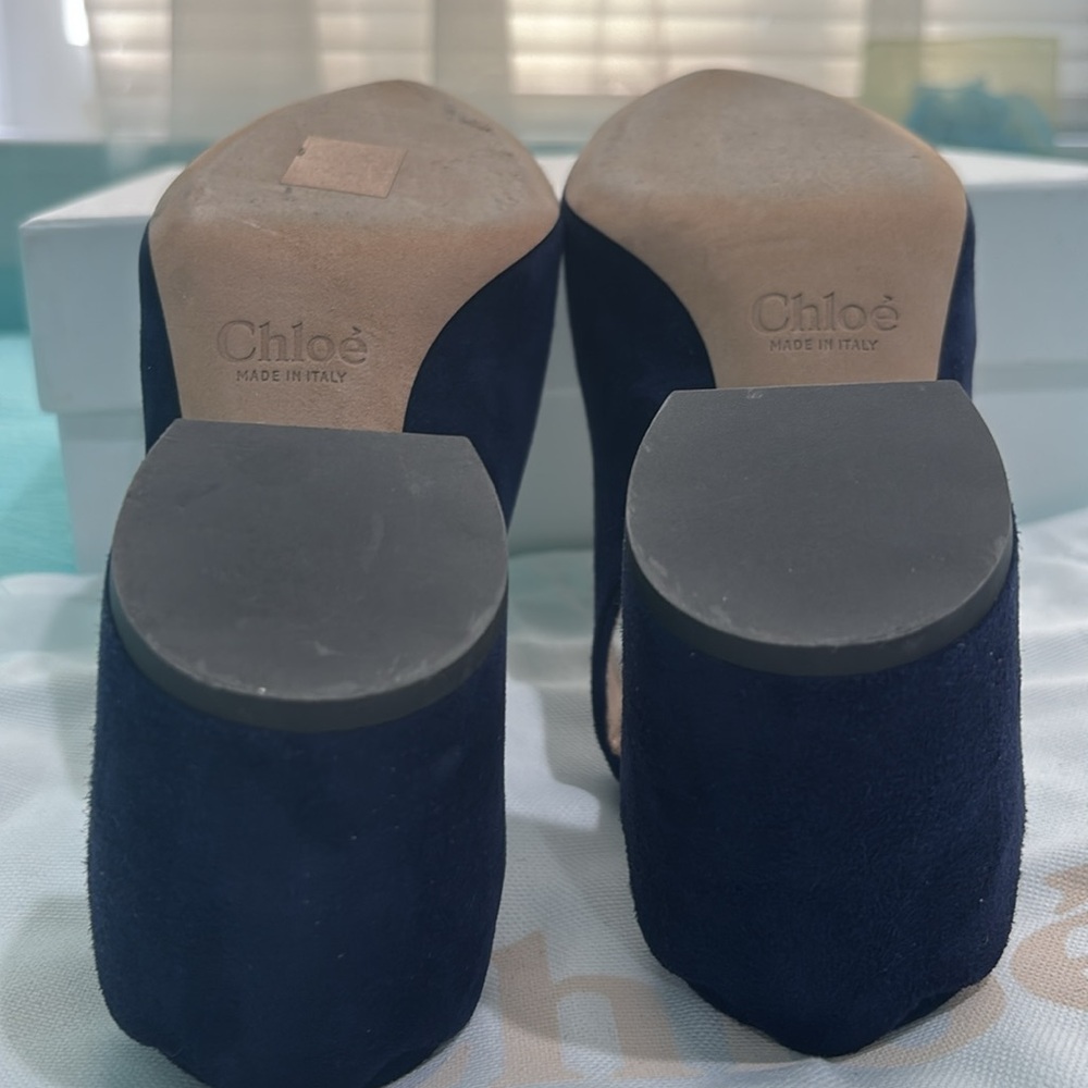 Chloe Laurena Scallop Slingback Pumps - Picture 12 of 15